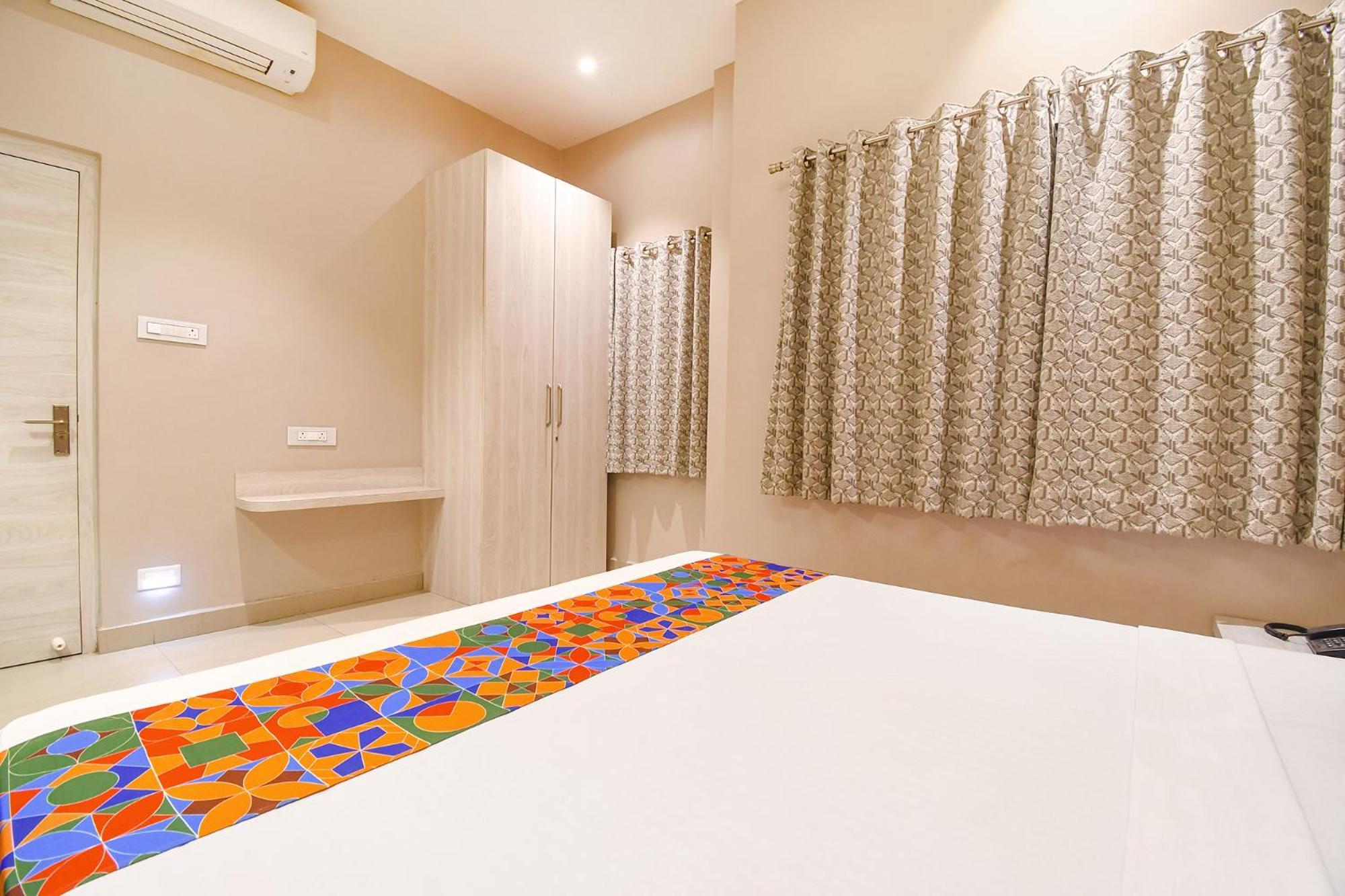 Fabhotel Kitchen Q Inn - Belaghata Kolkata Eksteriør bilde