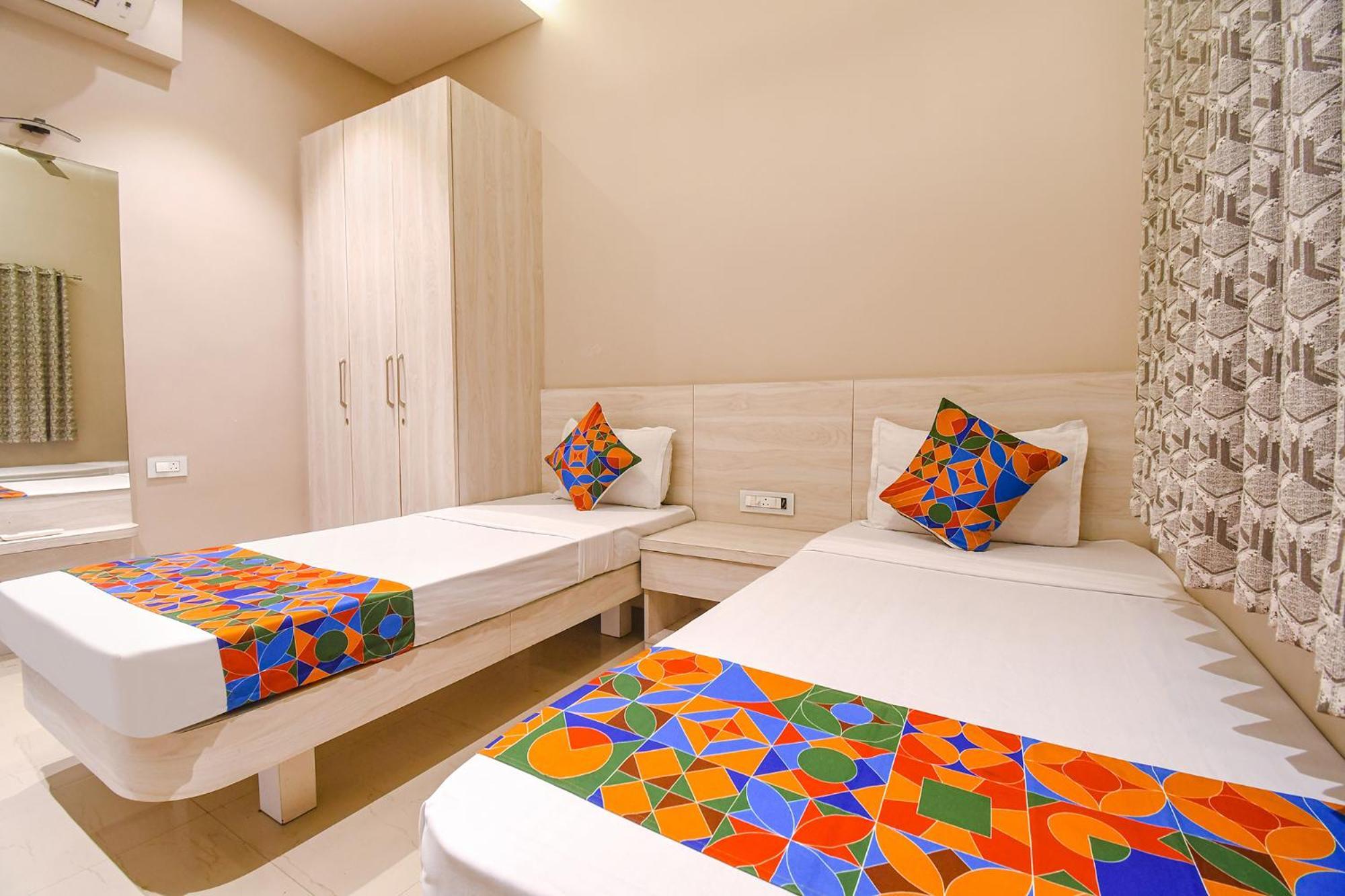 Fabhotel Kitchen Q Inn - Belaghata Kolkata Eksteriør bilde