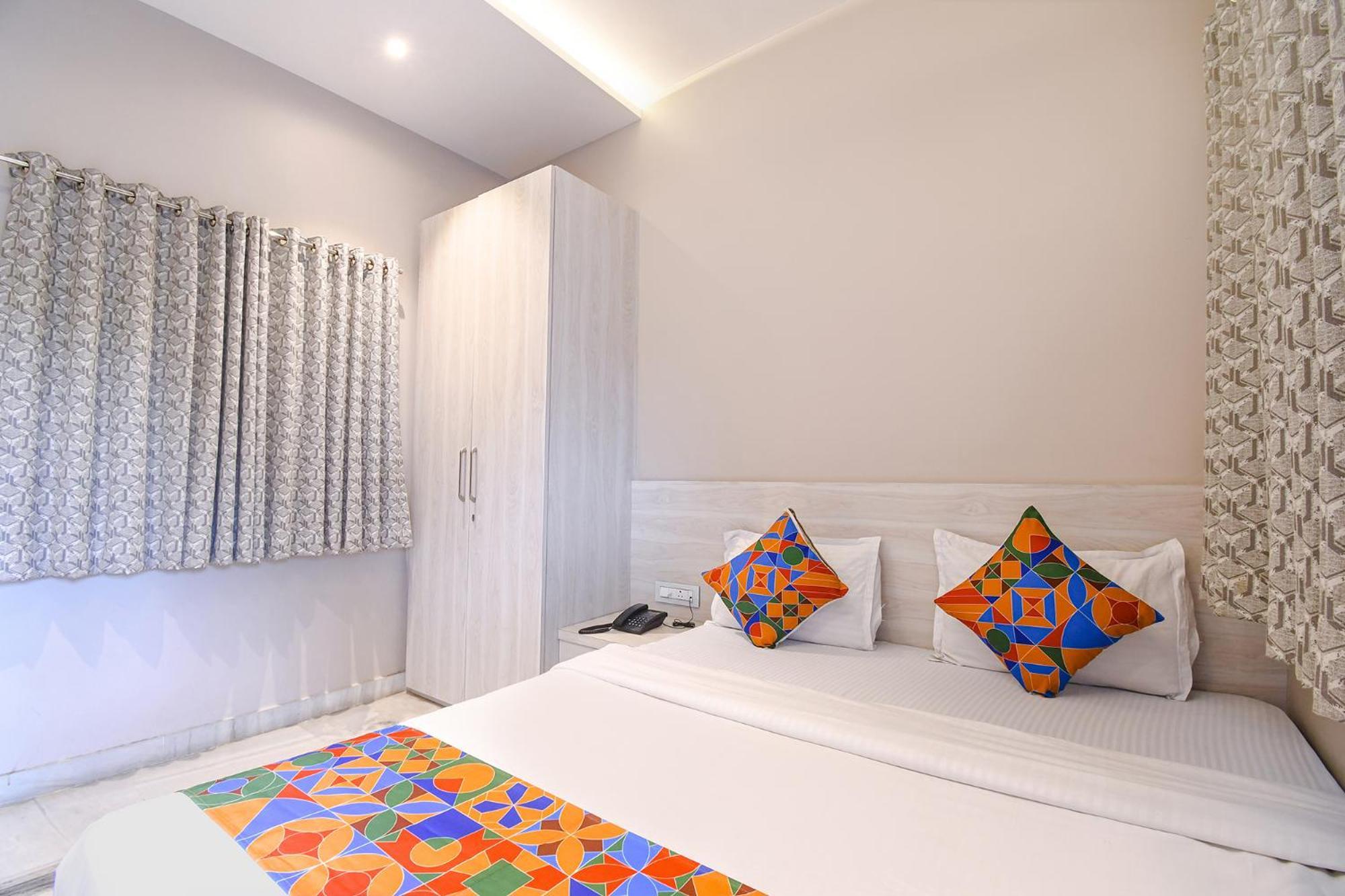 Fabhotel Kitchen Q Inn - Belaghata Kolkata Eksteriør bilde